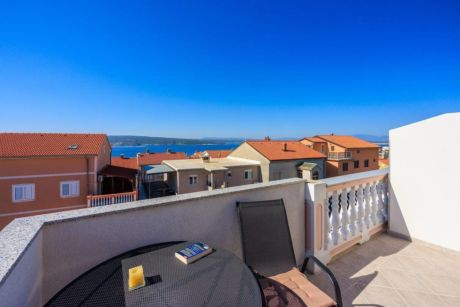 Idyllisches Studio-Apartment Mit Grandiosen Meerblick, Privatparkplatz, Wifi Crikvenica