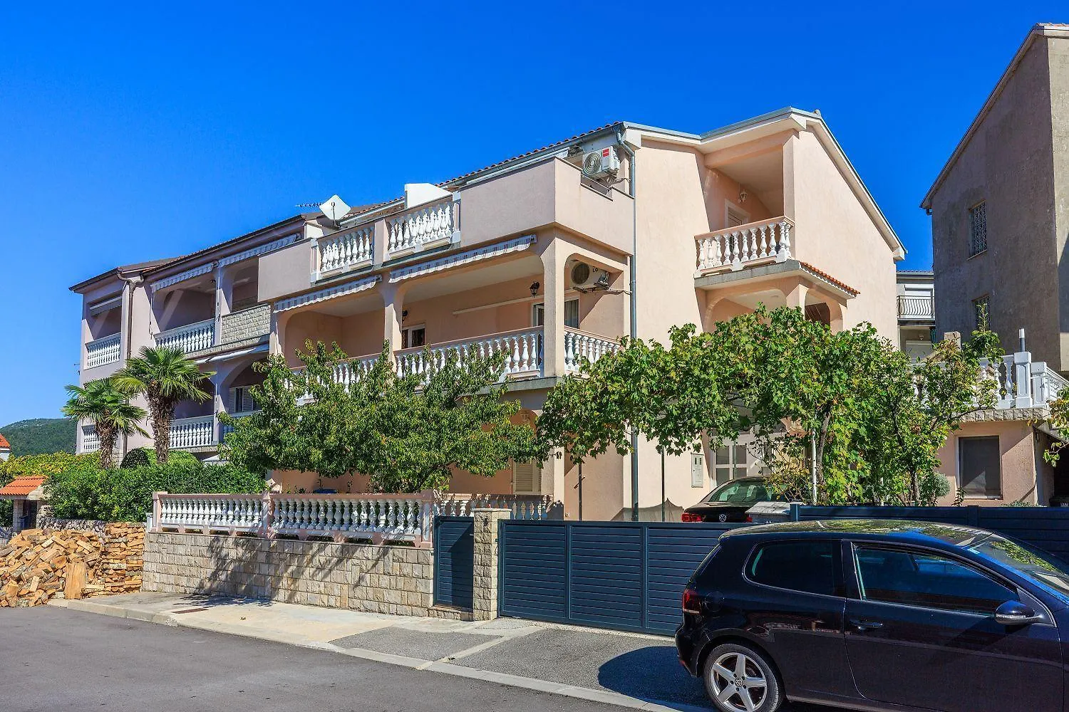 Idyllisches Studio-Apartment Mit Grandiosen Meerblick, Privatparkplatz, Wifi Crikvenica